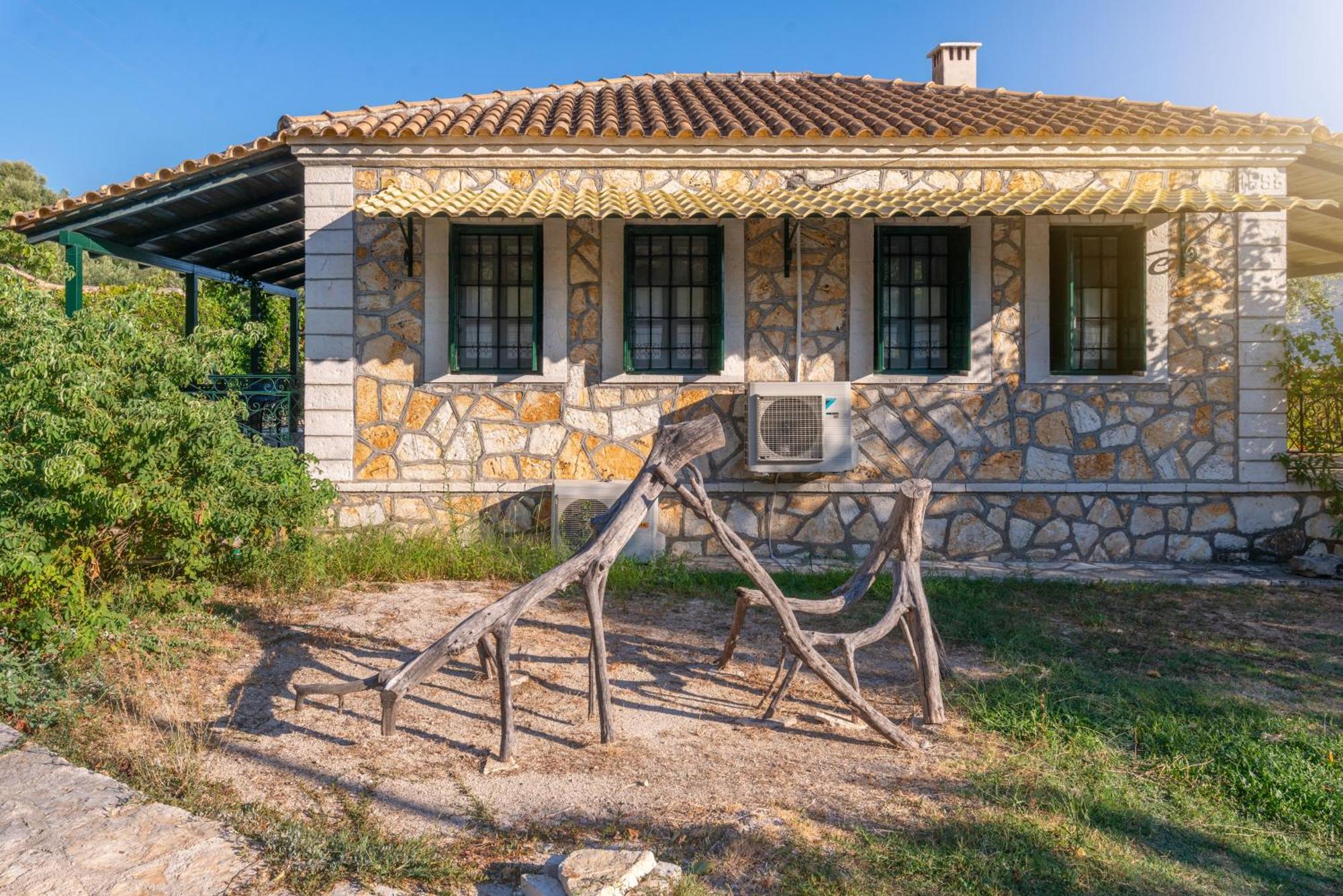 Liodentro - Olea Villa Plataria Bagian luar foto